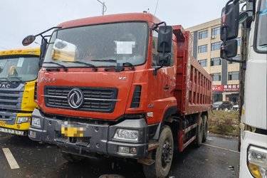 二手东风商用车 渣土版 天龙KC重卡 420马力 6X4 6米自卸车(国五) 后八轮 康明斯二手自卸车 黄牌图片