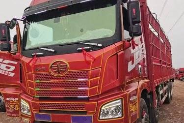 二手青岛解放 JH6重卡 460马力 8X4 9.5米栏板载货车(国五) 前四后八 锡柴二手载货车 黄牌图片