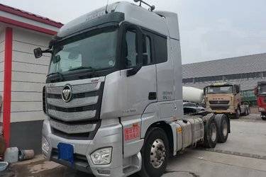 二手福田 欧曼EST 6系重卡 560马力 6X4牵引车(国五) 双驱 潍柴二手牵引车 黄牌图片