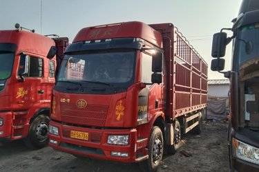 二手一汽解放 J6L中卡 280马力 6X2 6.8米栏板载货车(国五) 前四后四 锡柴二手载货车 黄牌图片