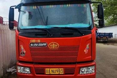 二手一汽解放 J6L中卡 2019款 240马力 6X2 6.8米仓栅式载货车(国五) 前四后四 锡柴二手载货车 黄牌图片