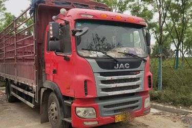二手江淮 格尔发K5中卡 160马力 4X2 6.77米仓栅式载货车(国五) 单桥 玉柴二手载货车 黄牌图片