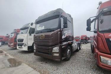 二手青岛解放 JH6重卡 领航版 500马力 6X4牵引车(国五) 双驱 潍柴二手牵引车 黄牌图片