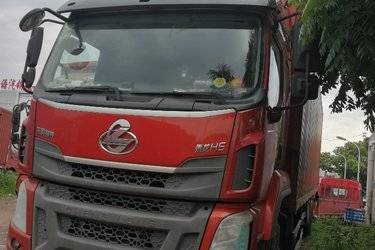 二手东风柳汽 乘龙H5中卡 270马力 4X2 9.6米厢式载货车(国五) 单桥 安徽康明斯二手载货车 黄牌图片