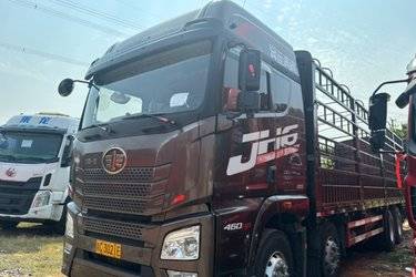 青岛解放 JH6重卡 460马力 8X4 9.5米仓栅式载货车(速比4.111)(国五) 前四后八 潍柴二手载货车 黄牌