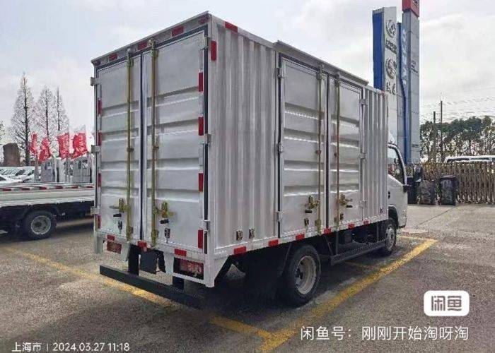 二手上汽轻卡(原上汽跃进) 123马力 载货车