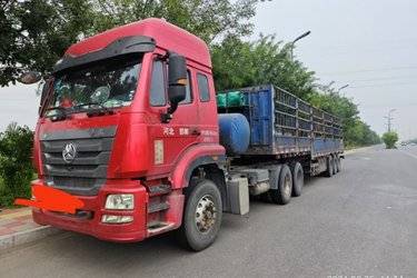 二手中国重汽 豪瀚J7G重卡 430马力 6X4 CNG牵引车(国五) 双驱 中国重汽二手牵引车 黄牌图片