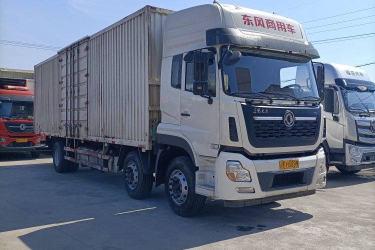 二手东风商用车 270马力 载货车