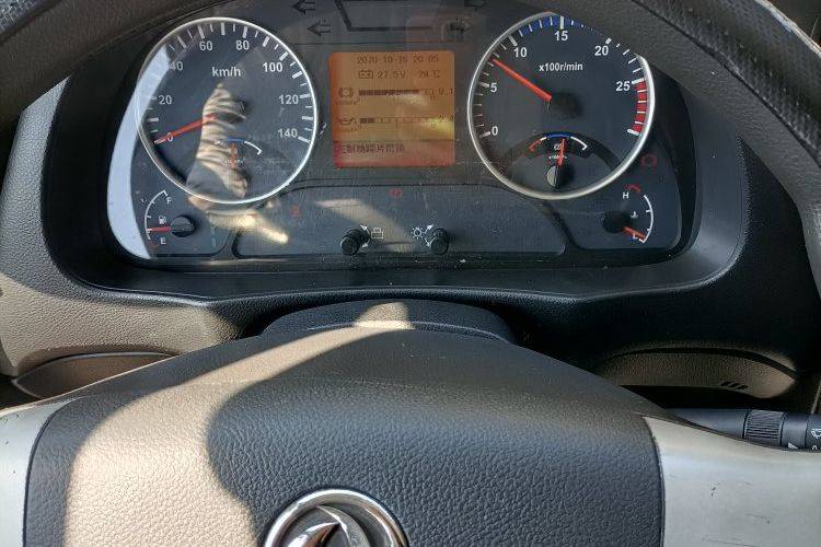 二手东风商用车 270马力 载货车