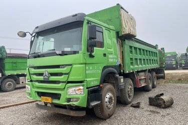 中国重汽 HOWO重卡 440马力 6X4 6.8米自卸车(国五) 后八轮 曼二手自卸车 黄牌