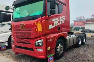 青岛解放 JH6重卡 550马力 6X4牵引车(国五) 双驱 潍柴二手牵引车 黄牌