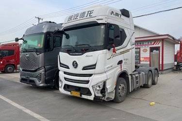 二手陕汽重卡 德龙X6000 680马力 6X4 AMT自动档牵引车(国六) 双驱 潍柴二手牵引车 黄牌