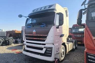 二手中国重汽 HOWO TH7重卡 540马力 6X4 牵引车(国六) 双驱 曼二手牵引车 黄牌图片