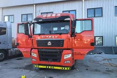 二手中国重汽 汕德卡SITRAK G7重卡 480马力 6X4 牵引车(国六)(12挡)(国六) 双驱 曼二手牵引车 黄牌图片