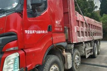 二手东风柳汽 乘龙H7 350马力 8X4 7.6米自卸车(国五) 前四后八 潍柴二手自卸车 黄牌