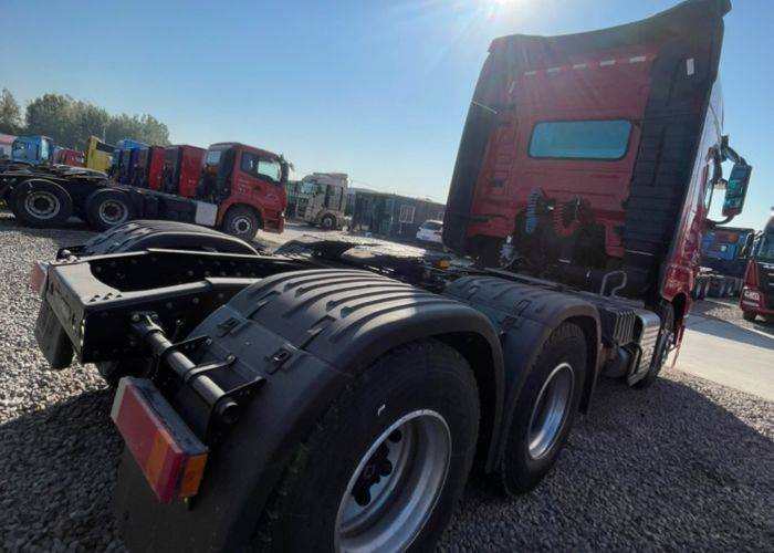 二手东风商用车 600马力 牵引车