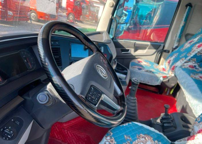 二手东风商用车 600马力 牵引车