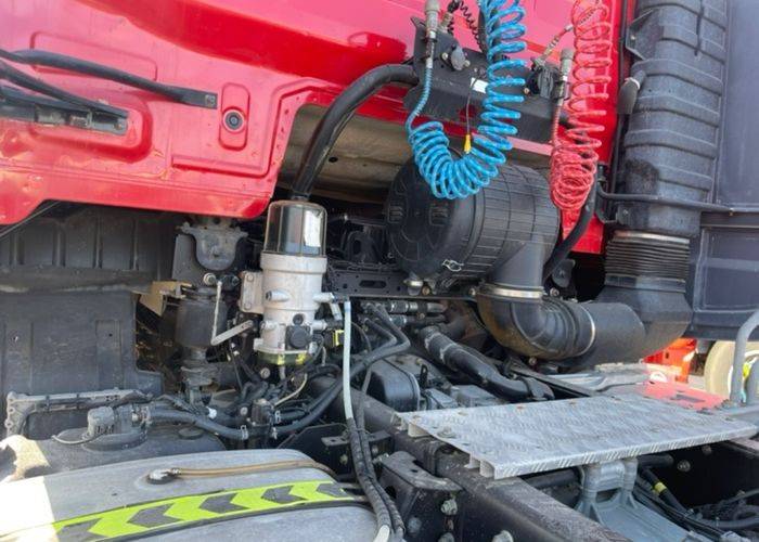 二手东风商用车 600马力 牵引车