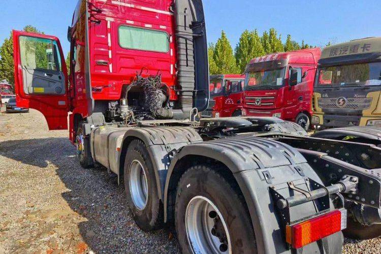 二手东风商用车 600马力 牵引车