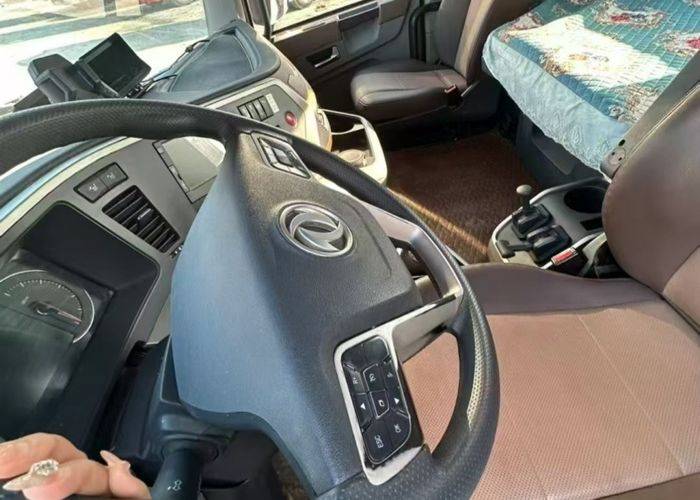 二手东风商用车 600马力 牵引车
