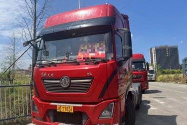 东风商用车 新天龙KL重卡 465马力 6X4牵引车(国五) 双驱 东风二手牵引车 黄牌