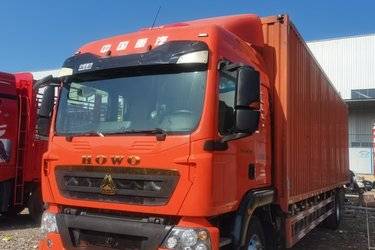 二手中国重汽 HOWO TX 270马力 4X2 9.6米厢式载货车(国六)(8挡)(国六) 单桥 曼二手载货车 黄牌图片