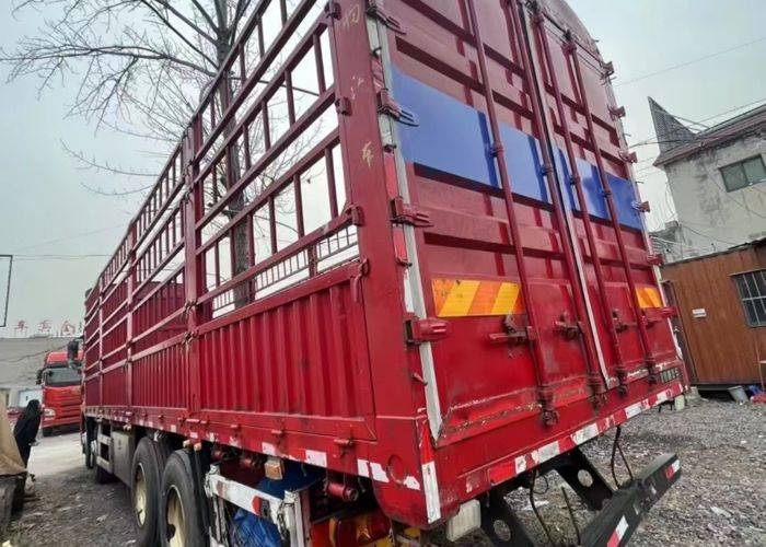 二手青岛解放 460马力 载货车