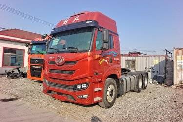 青岛解放 悍VH 510马力 6X4 牵引车(国六) 双驱 潍柴二手牵引车 黄牌