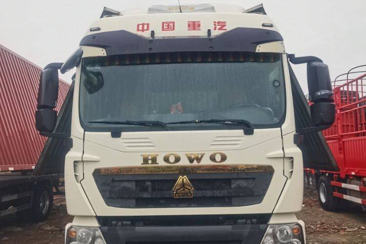 二手重汽豪沃(HOWO) 270马力 载货车