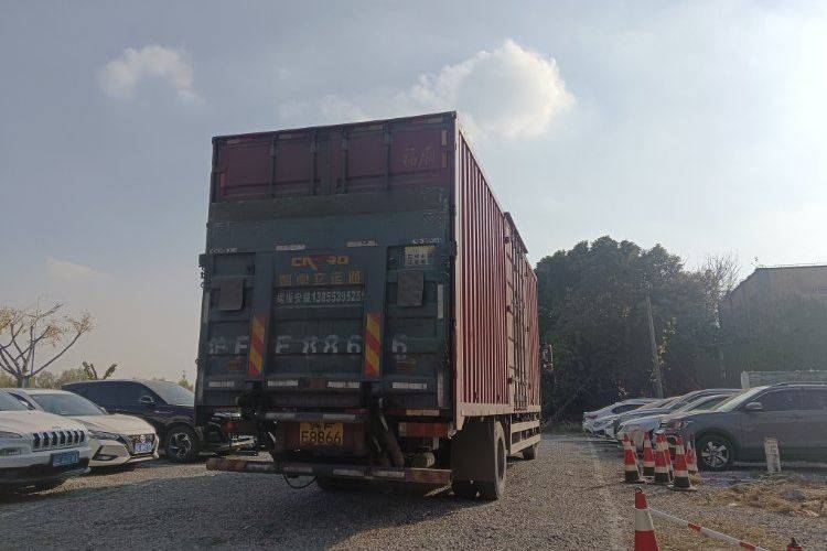 二手一汽解放 220马力 载货车