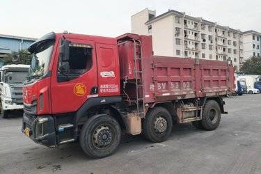 二手东风柳汽 新乘龙M3 200马力 6X2 5米自卸车(10挡)(国五) 前四后四 玉柴二手自卸车 黄牌