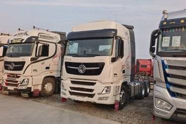 二手东风商用车 天龙旗舰KX 600马力 6X4牵引车(国六) 双驱 康明斯二手牵引车 黄牌图片