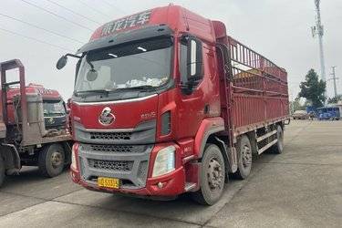 二手东风柳汽 乘龙H5中卡 270马力 6X2 7.8米仓栅式载货车(国五) 前四后四 东风二手载货车 黄牌图片