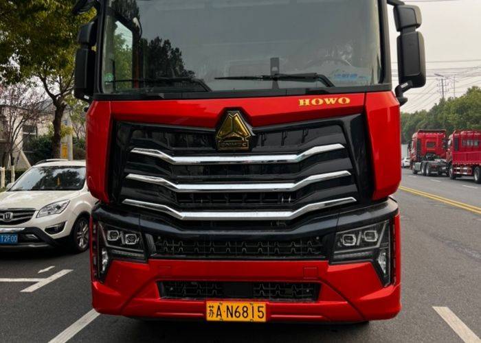 二手重汽豪沃(HOWO) 290马力 载货车