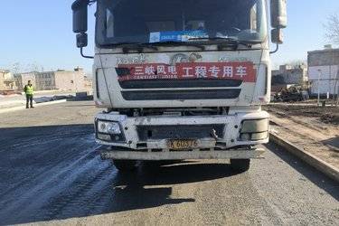 二手陕汽 德龙F3000 375马力 6X4 6米自卸车(12挡)(国五) 后八轮 潍柴二手自卸车 黄牌图片