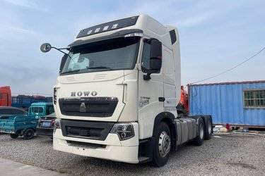 二手中国重汽 HOWO T7H重卡 540马力 6X4牵引车(国五) 双驱 曼二手牵引车 黄牌图片