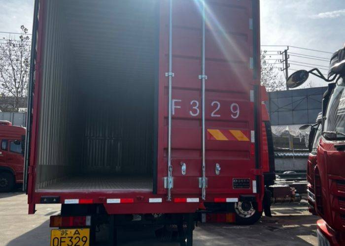 二手东风商用车 290马力 载货车