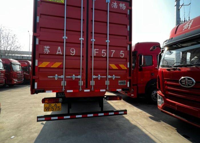 二手重汽豪沃(HOWO) 290马力 载货车