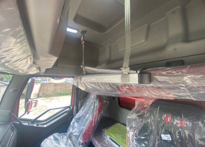 二手一汽解放 280马力 载货车