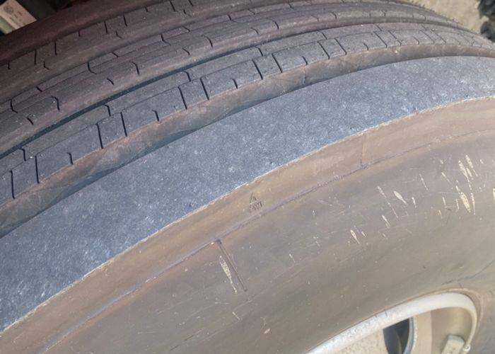 二手一汽解放 280马力 载货车