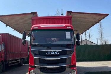 二手江淮 格尔发A5L中卡 220马力 4X2 7.8米厢式载货车(国五) 单桥 潍柴二手载货车 黄牌