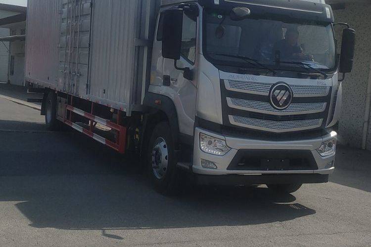 二手福田欧航 240马力 载货车