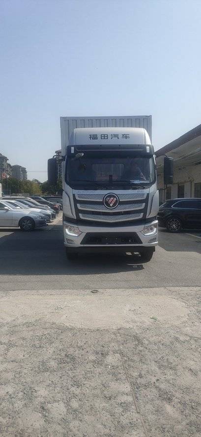 福田欧航 240马力 载货车