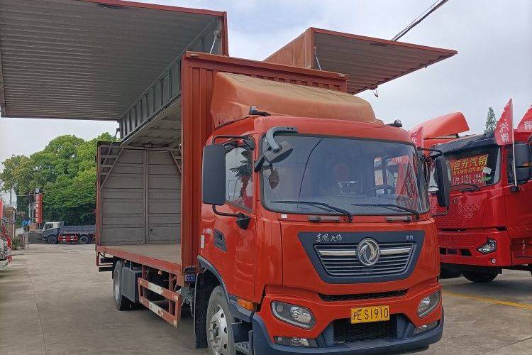 二手东风商用车 180马力 载货车