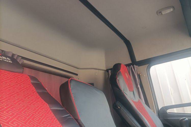 二手东风商用车 180马力 载货车