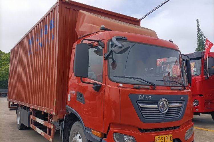 二手东风商用车 180马力 载货车