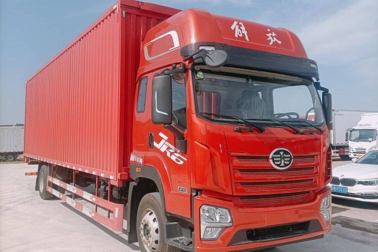 二手青岛解放 270马力 载货车