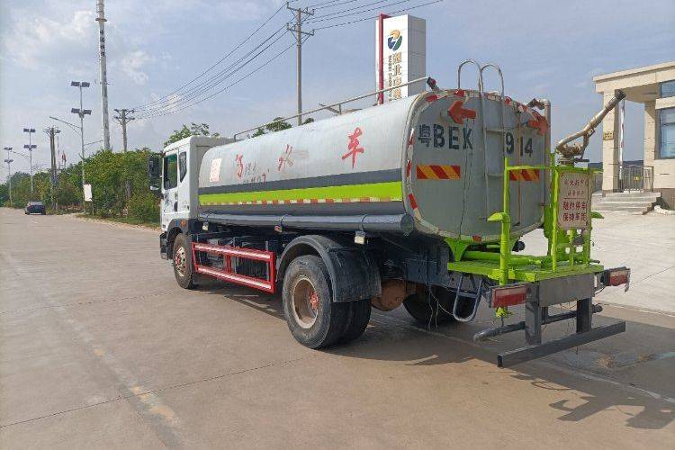 二手东风多利卡 210马力 专用车