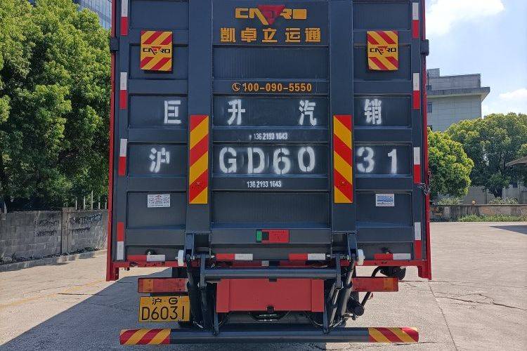 二手东风商用车 245马力 载货车