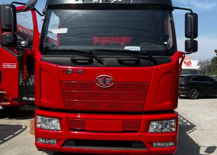 二手一汽解放 220马力 载货车